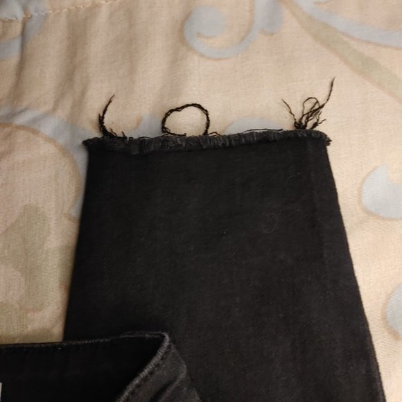 2/$40 YMI Wanna Betta Butt Jeans - Picture 4 of 8